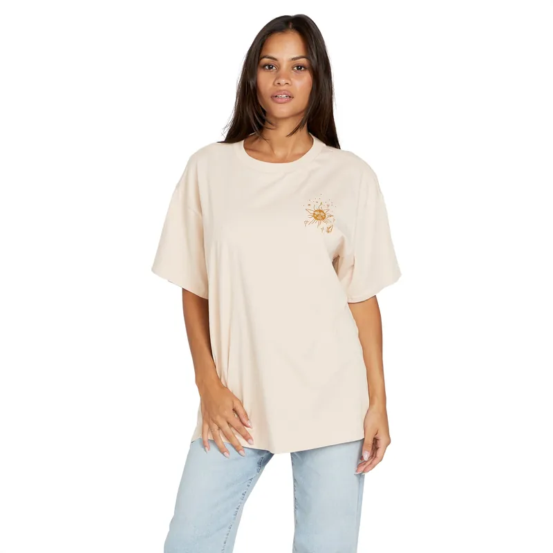 Farm To Yarn Stones Throw T-Shirt - Women‘s