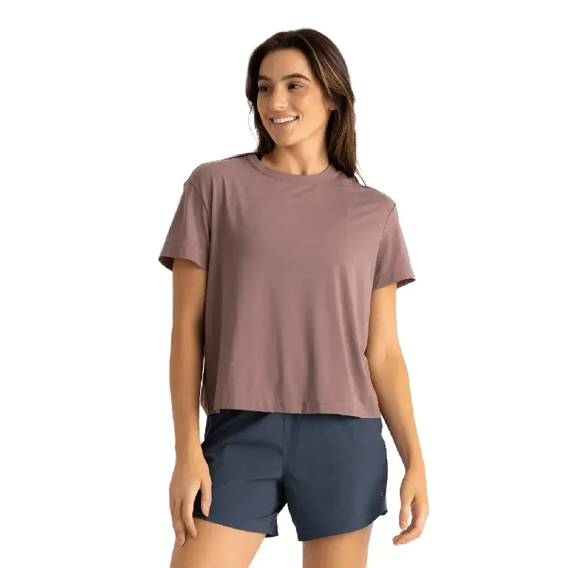 Elevate Lightweight T-Shirt - Women‘s
