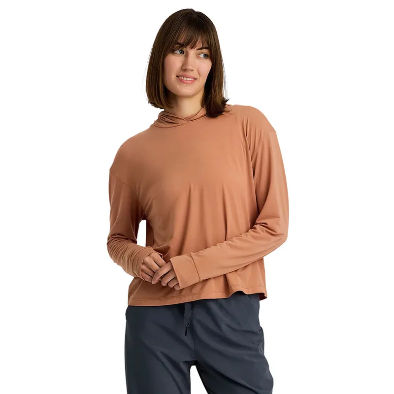 Elevate Lightweight Hoodie - Women‘s