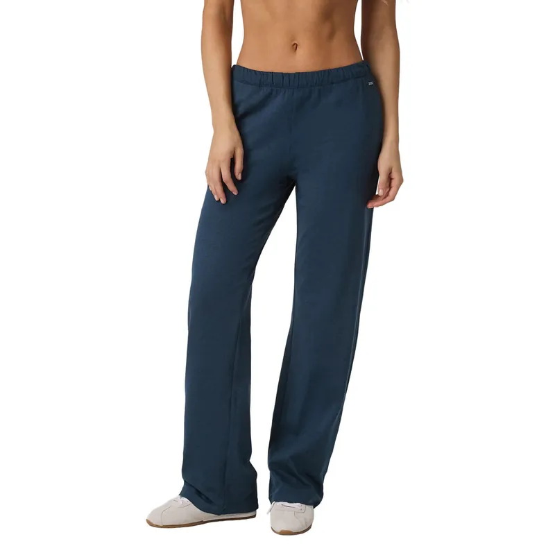 Halo Modern Straight Leg Pant - Women‘s