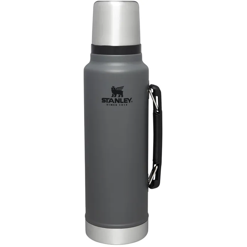 Stanley Classic Legendary Bottle 1.5 Qt Charcoal